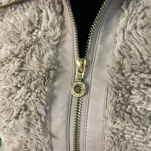 Marc New York - Andrew Marc, faux fur/faux leather women's vest, sz M - Picture 3 of 8